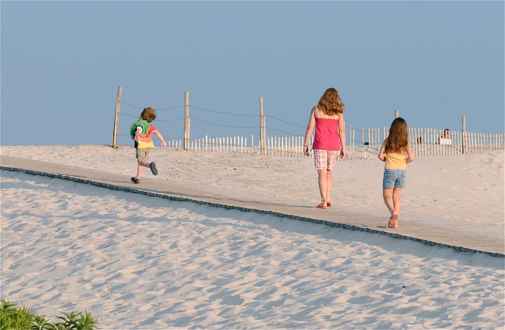 220Kids on Ateague pier
